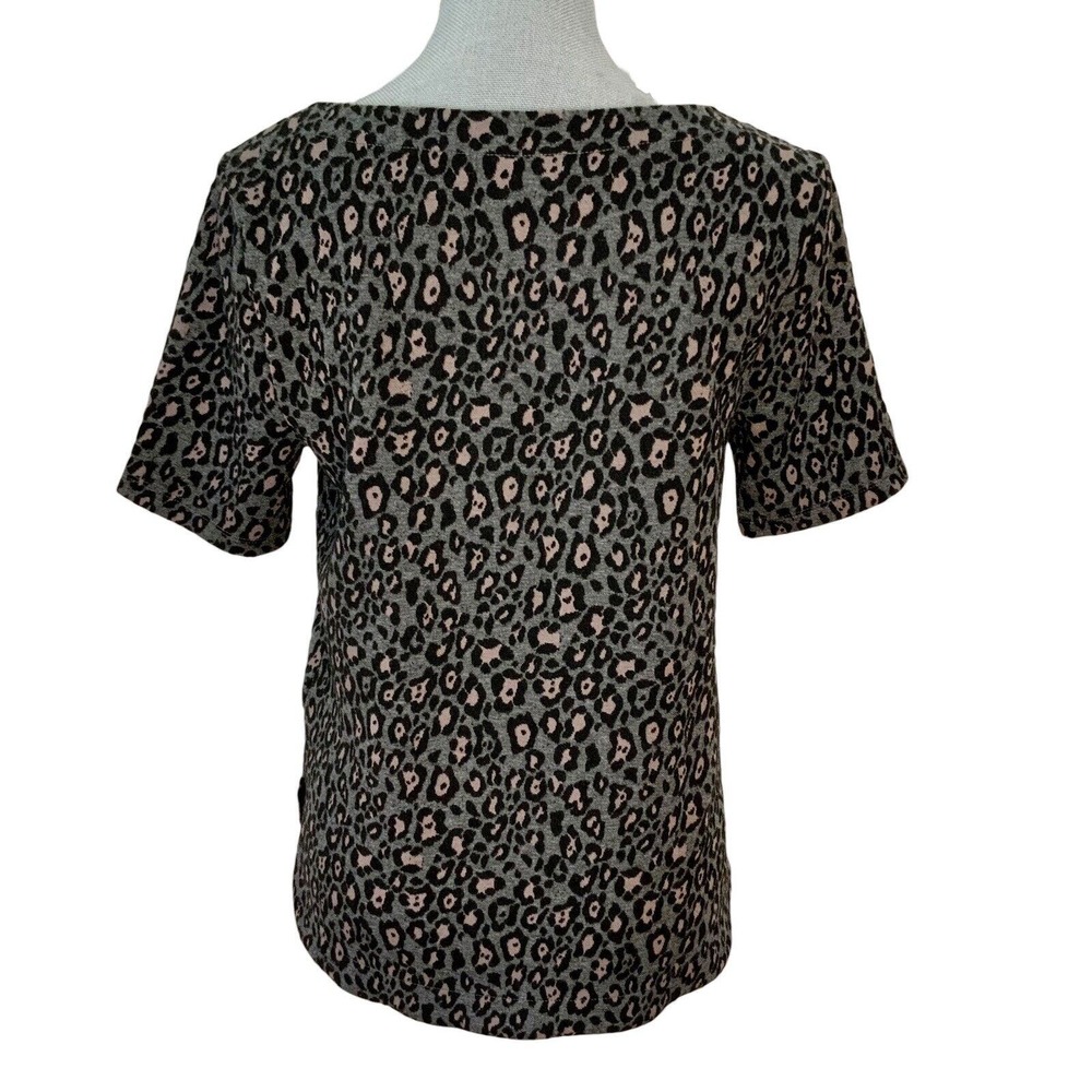 LOFT Womens Small Gray Black Tan Animal Leopard Print Short Sleeve Textured Top - Picture 3 of 13